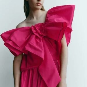 ZARA FUCHSIA RUFFLED ASYMMETRIC TOP